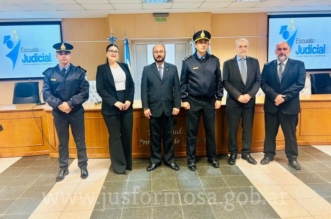 Charla Oficiales de Policía